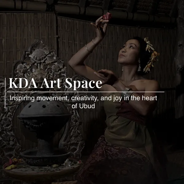 Kadek Dewi Aryani teaching dance in the studio